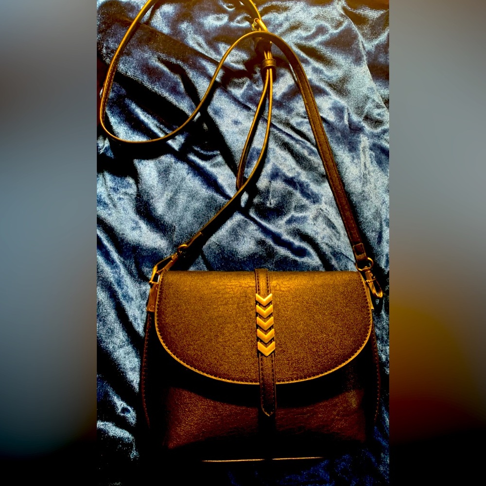 Black Vegan Leather Crossbody Bag (Antik Kraft)